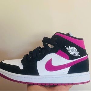 Women’s Jordan 1 MID Cactus Flower